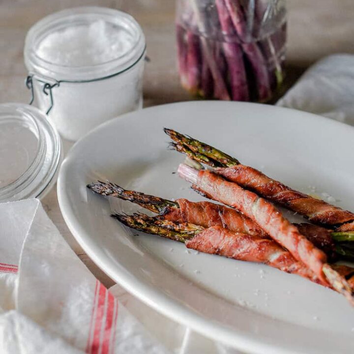 Easy Paleo Side Dish: Bacon Wrapped Asparagus