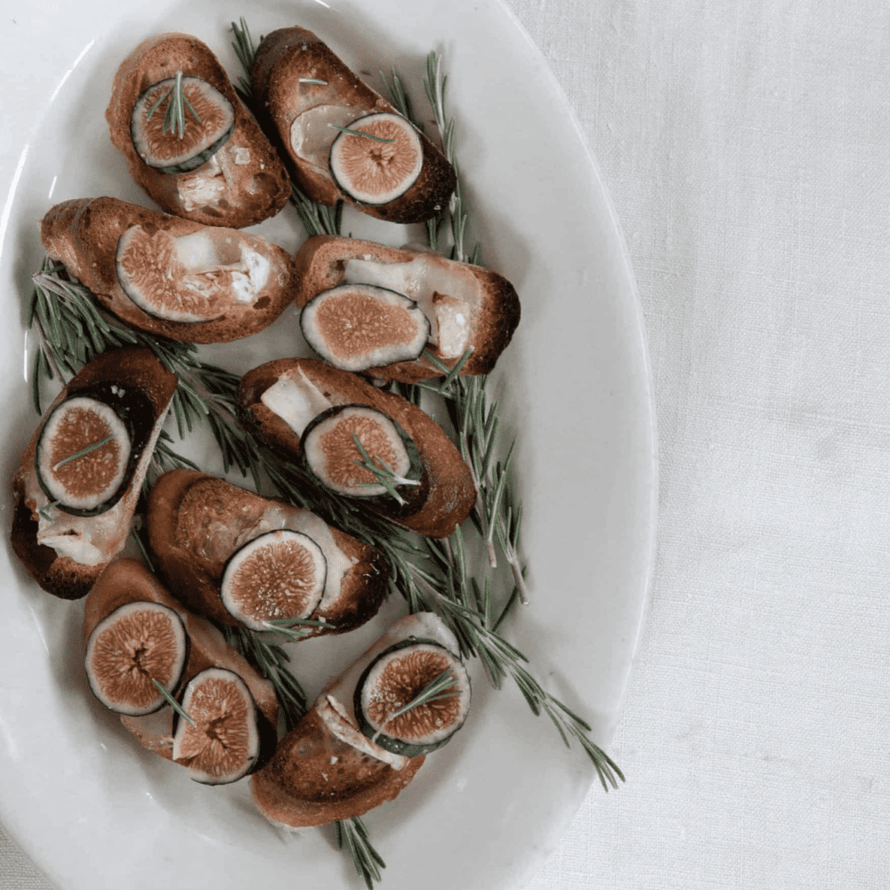 brie and fig appetizer on sliced bread