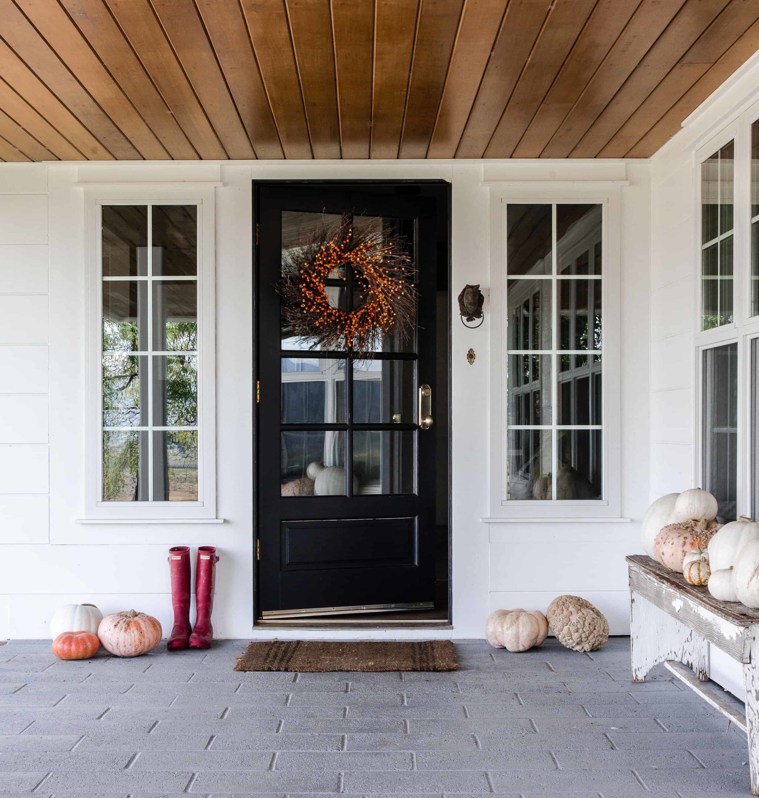 Fall Porch Decor for the Minimalist Farmhouse - Boxwood Ave.