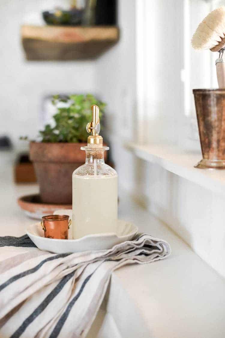 The magic of Castile soap and essential oils shouldn’t be underestimated! This is the best DIY liquid hand soap I have found for creating an all-natural cleaning routine for your home!