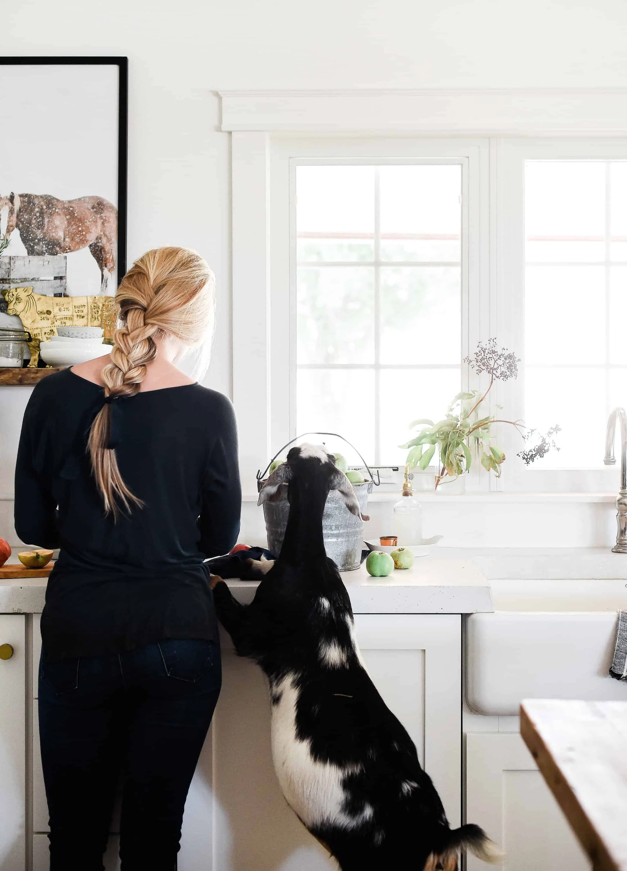 Beautiful Black & White Fall Farmhouse Kitchen