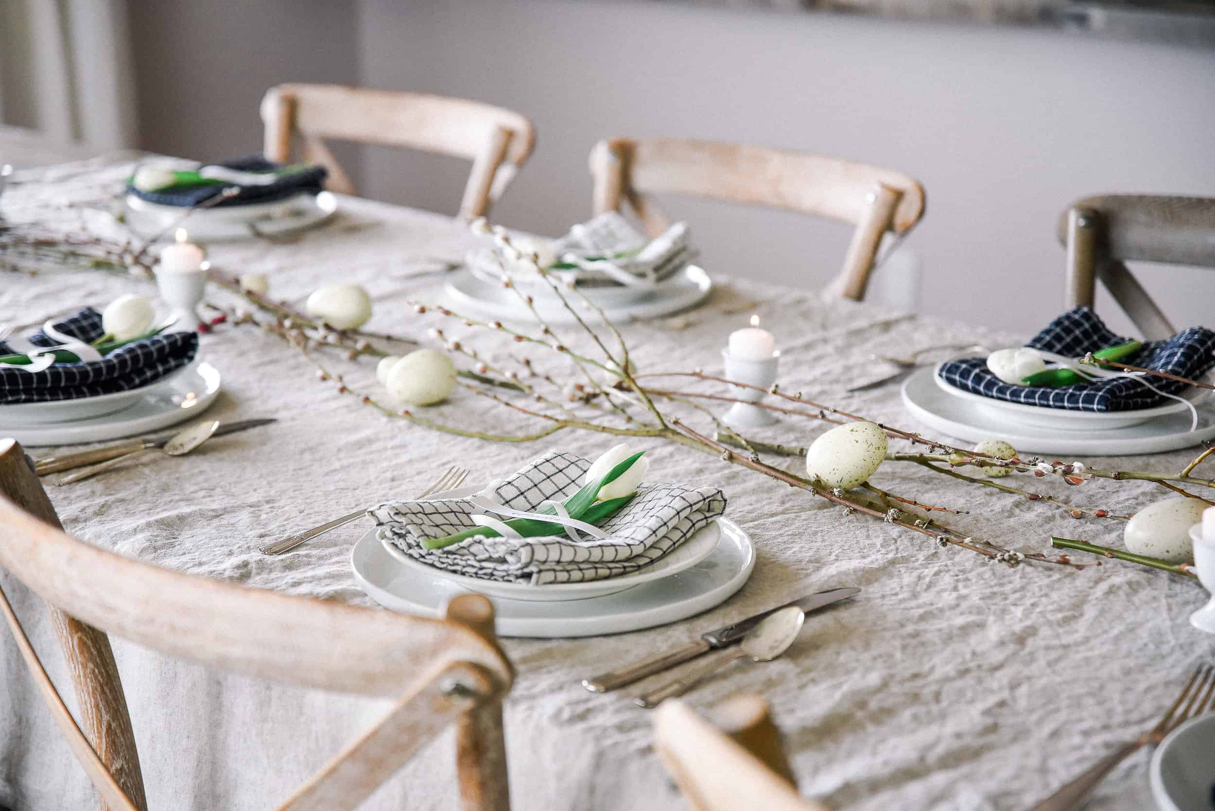 Get inspired to decorate for Easter this year with these easy Easter decorating ideas! This Easter table is beautiful and perfect for an Easter lunch with family or friends.