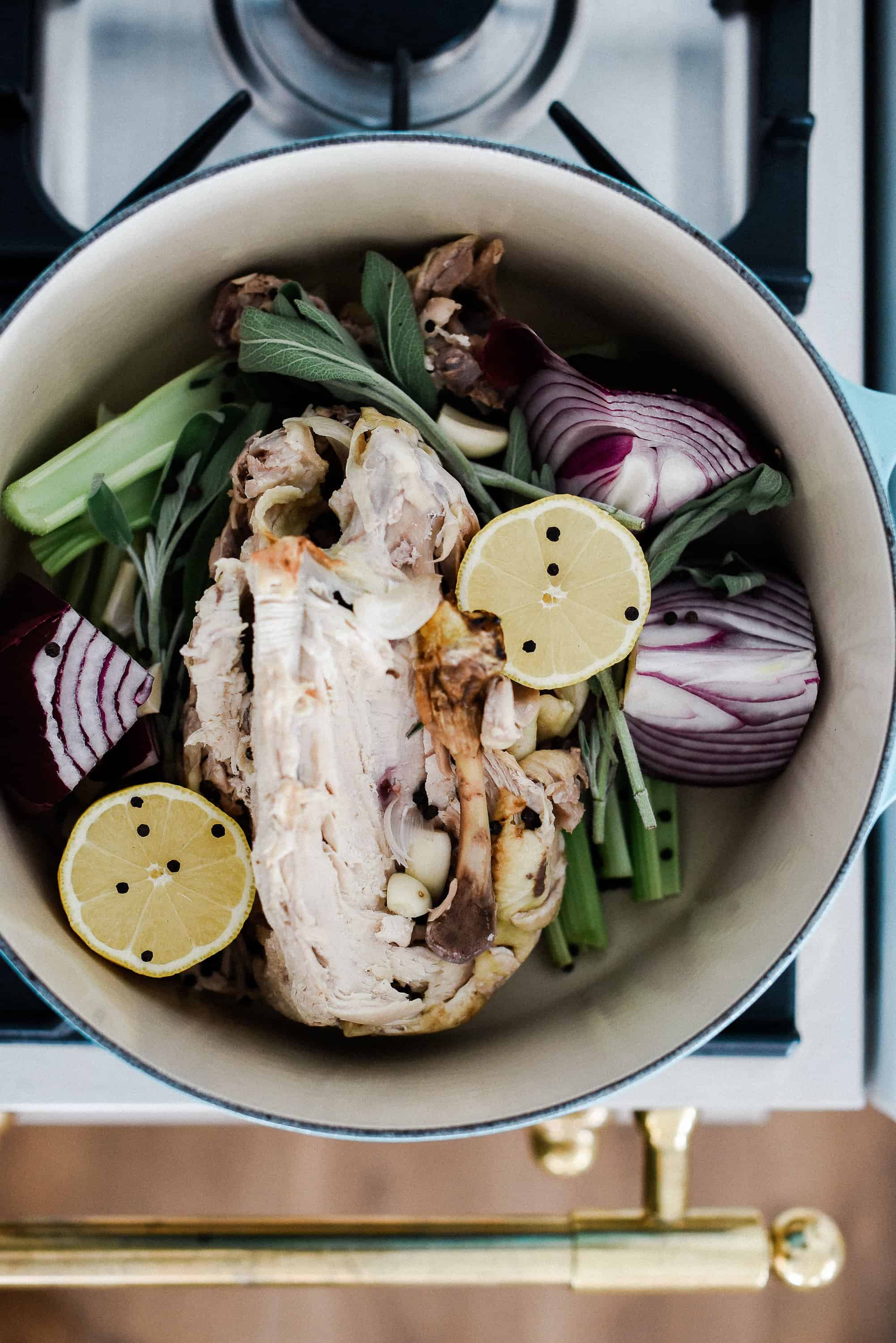 If you’re hoping to make your own chicken broth, you’re in luck! It’s one of the easiest ways to stretch your budget and consume every bit of the animal! Homemade chicken broth allows you to customize the flavor, and know exactly what’s in your broth. Now, let’s make some chicken broth!