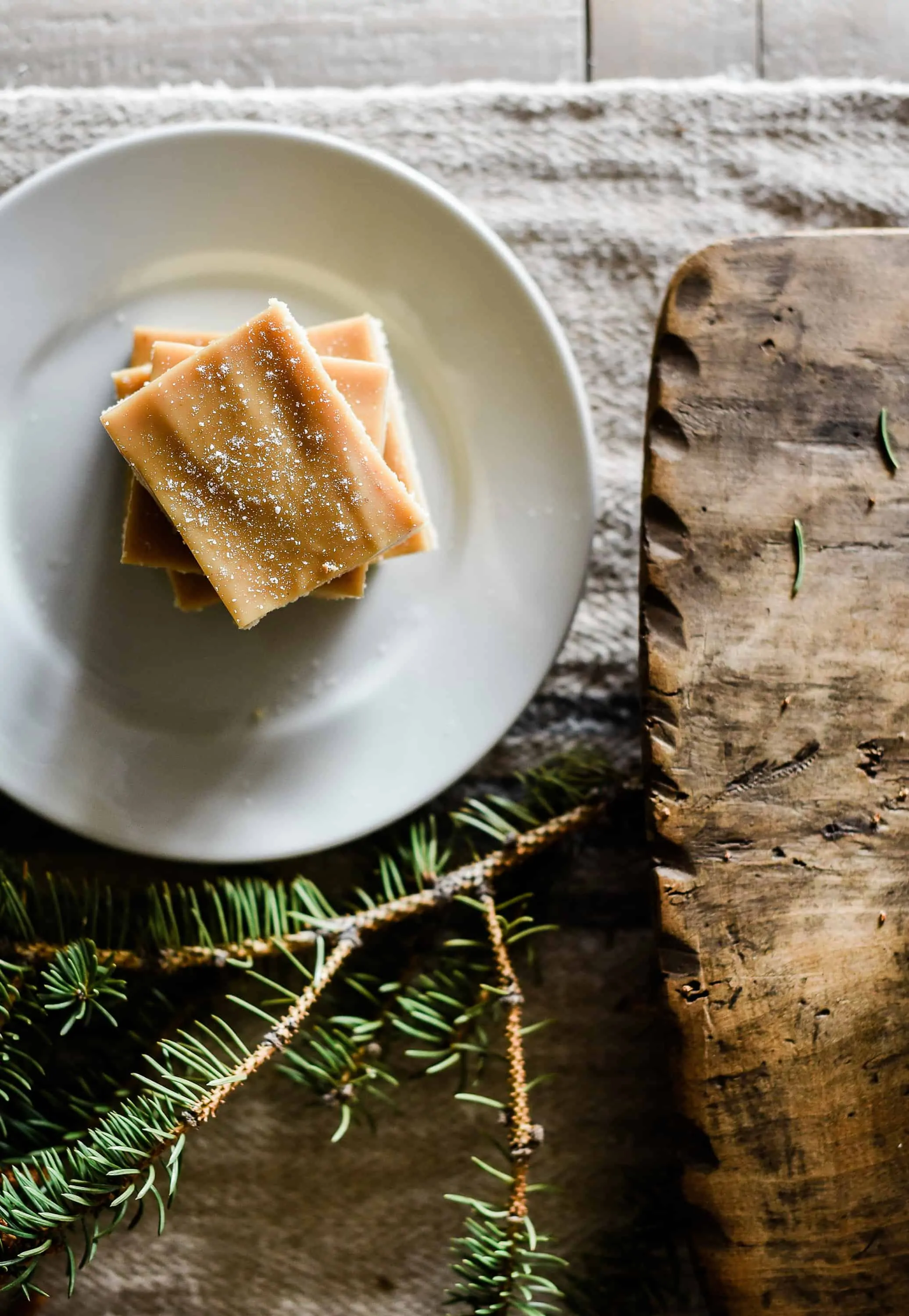 Salted Caramel Shortbread Bars the Best Christmas Treat! 