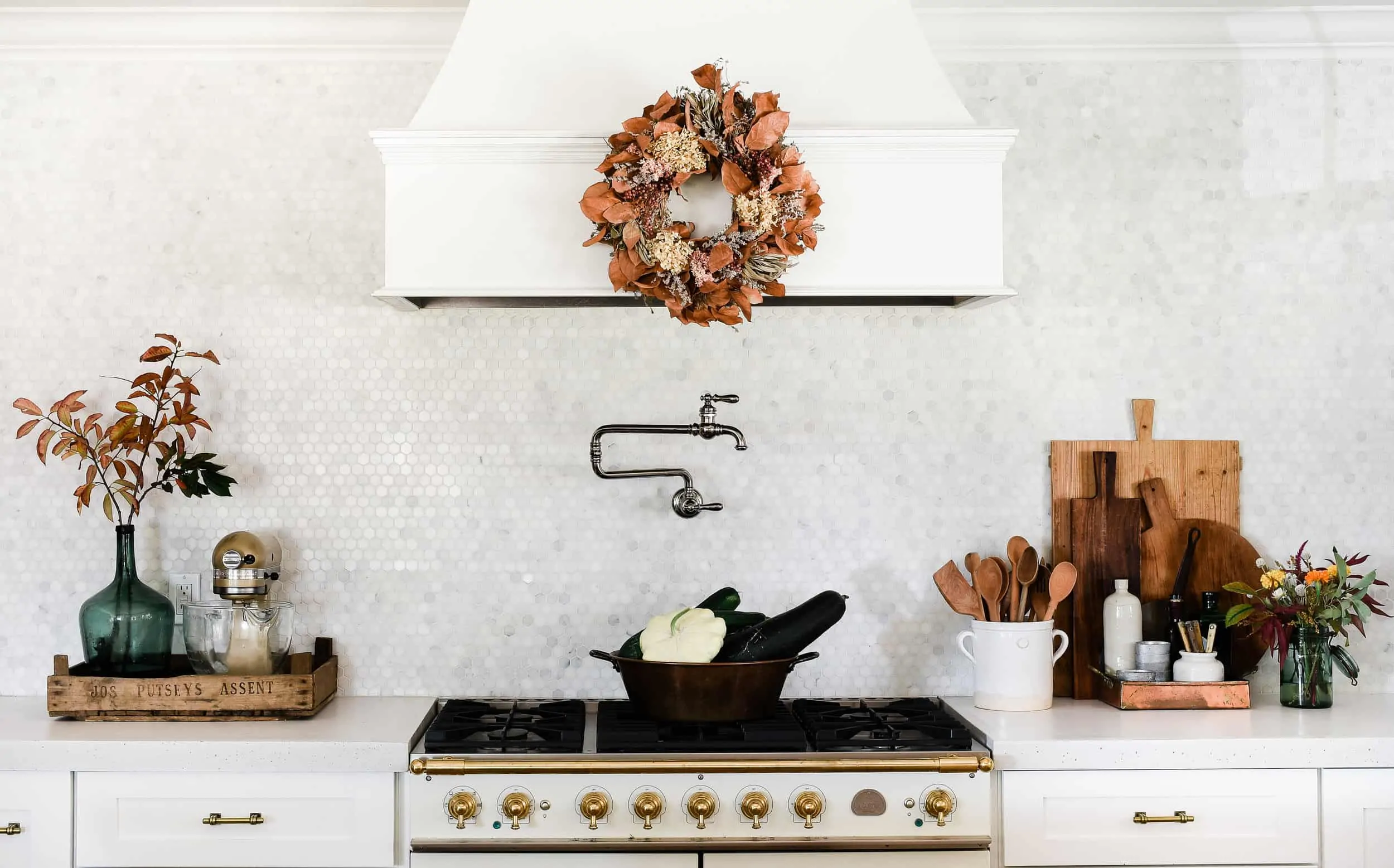 Get inspired to decorate this season with fall decorating ideas from these sixteen beautiful kitchens!