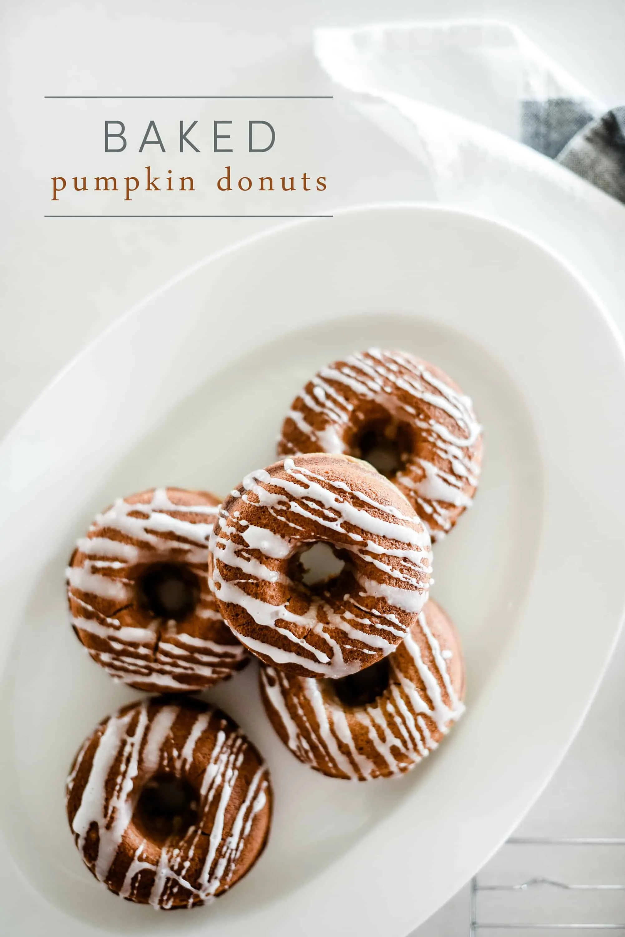 Fall is right around the corner, and that means it’s time to break out the pumpkin recipes! Here are 20 delicious recipes to give a whirl this season – like these baked pumpkin donuts! Will you find a new favorite? 