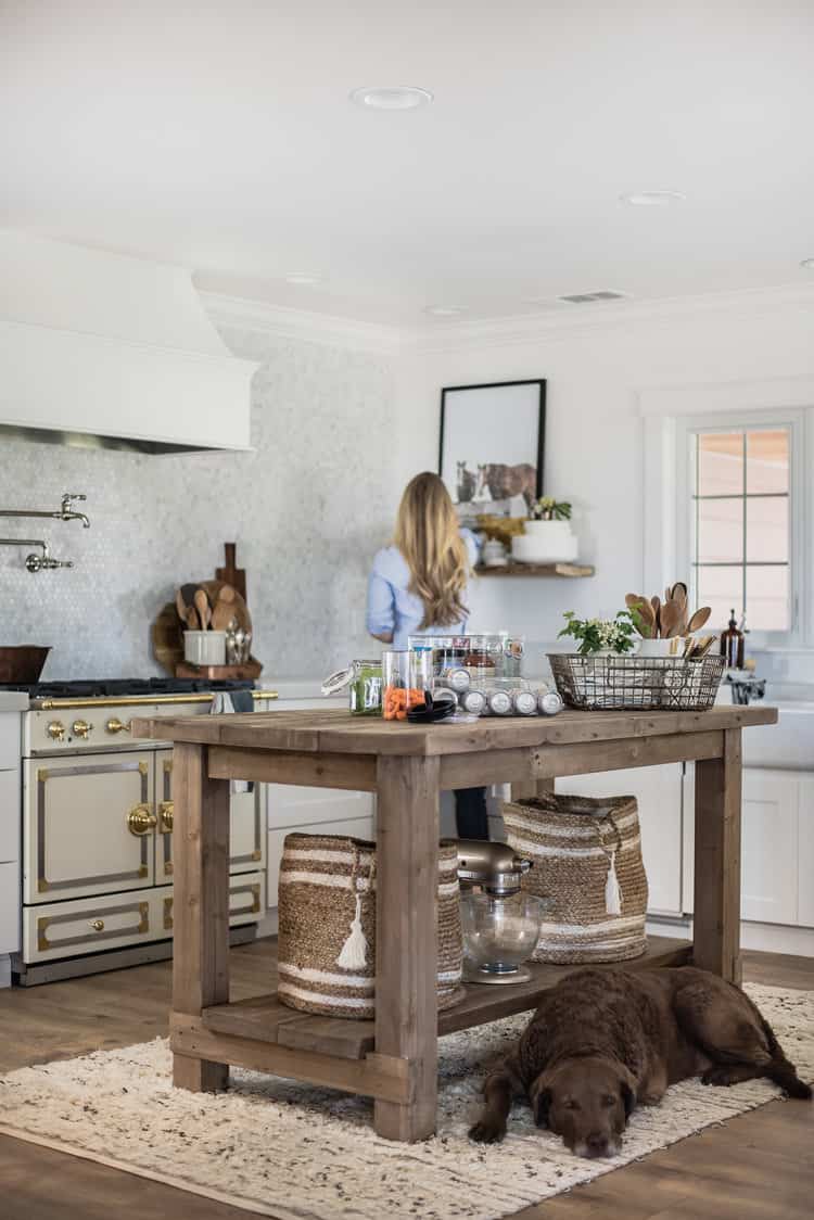 True words of wisdom: "Organization isn’t about perfection, it’s about efficiency, reducing stress & clutter.  It’s about saving time & money, and improving your overall quality of life." ~Christina Scalise When we installed our new kitchen, I knew that I was going to have to keep things very organized. Previously we had so. much. stuff. packed into our cabinets, it was like a treasure hunt trying to find anything. When we moved in, the cabinets were still full with Greg's grandmother's things, and although I donated a lot of it, there was still a whole lot of unnecessary items.  #kitchenorganization #organizationtips #kitchen #organize