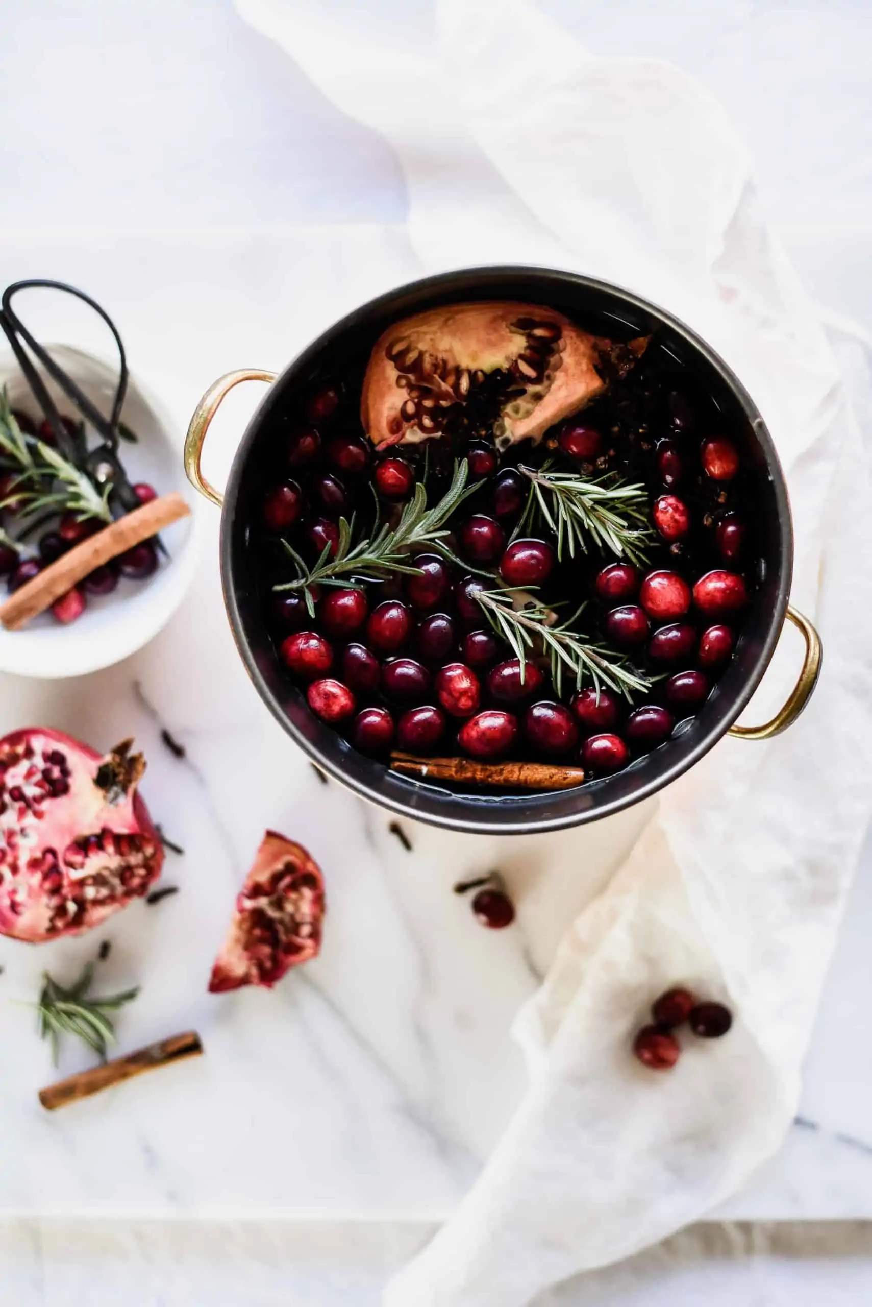 Stovetop Potpourri with Pomegranates and Cranberries - Boxwood Ave.