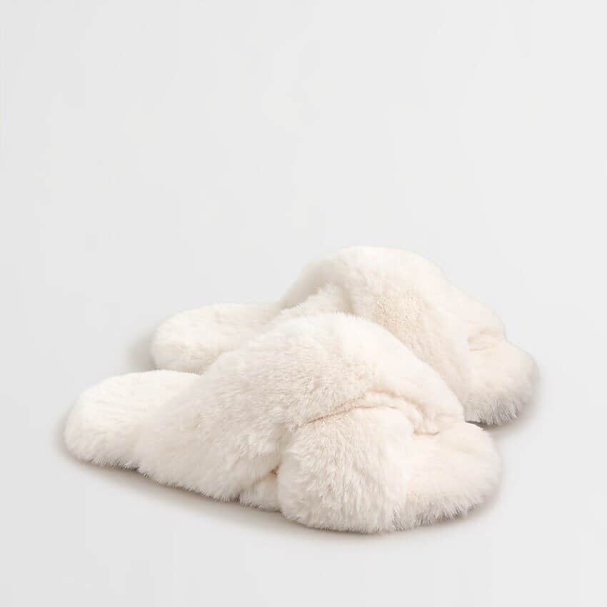 The Absolute Coziest Gifts for Absolutely Anyone - Boxwood Ave