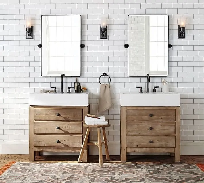 Looking for some industrial bathroom design inspiration? I think you’ll love this…