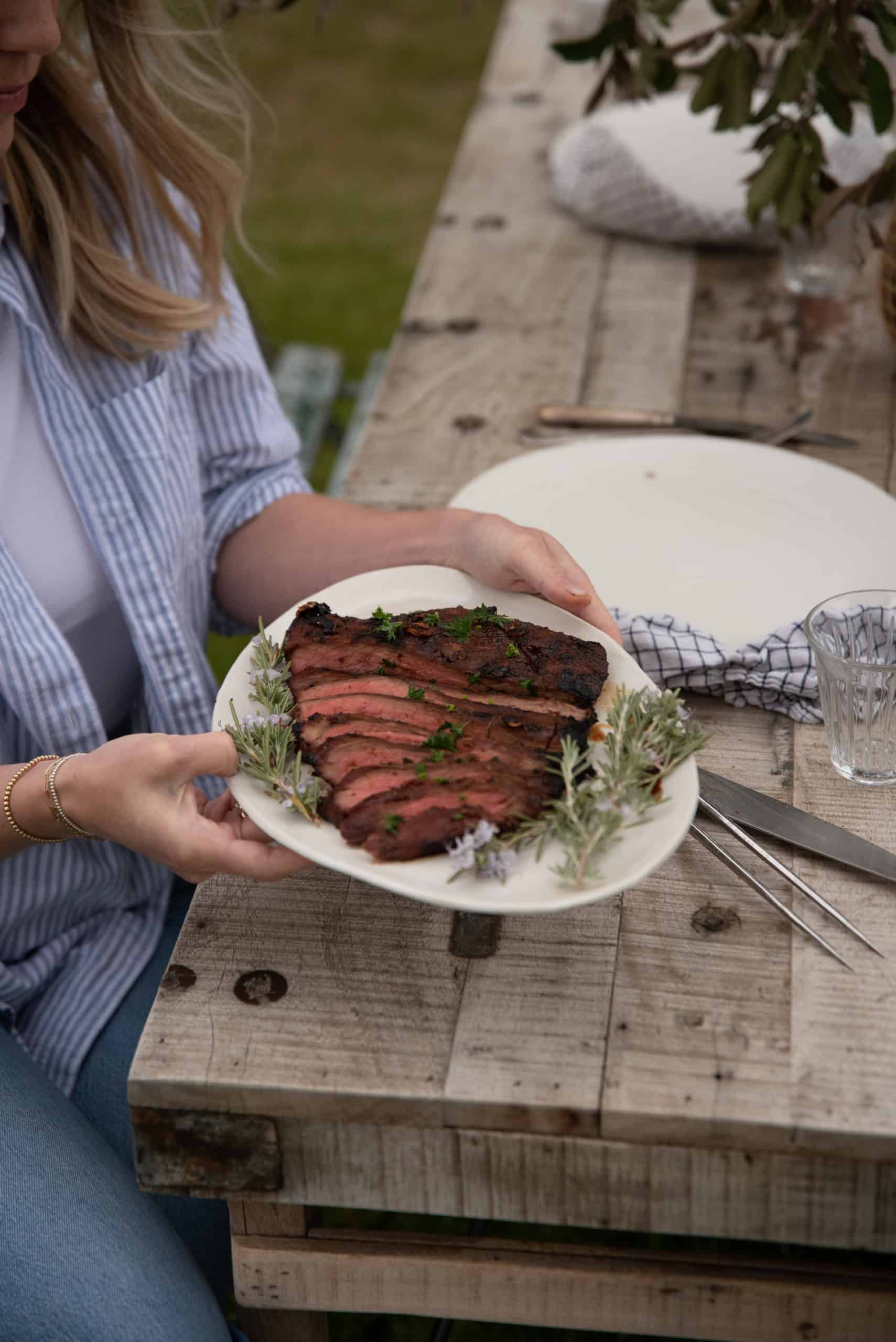 Tenderizing flank outlet steak