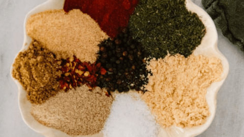 Homemade Montreal Chicken Seasoning Recipe - Simply Scratch