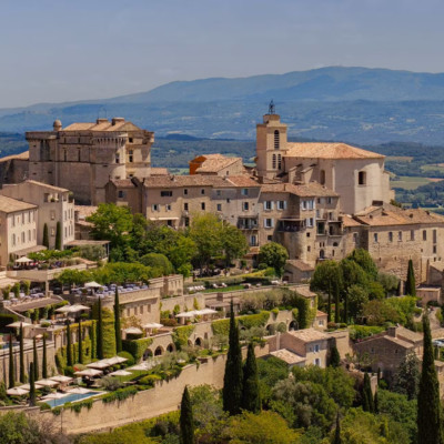 A beautiful Bastide located in the hilltop village of Gordes, Airelles Gordes.