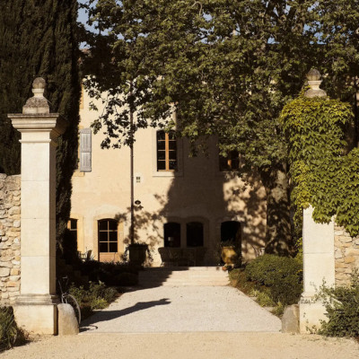 Le Galinier Chateau is a 19th-Century Provencal country house that offers an outdoor swimming pool and a terrace across the street from the darling Lourmarin village and its castle.